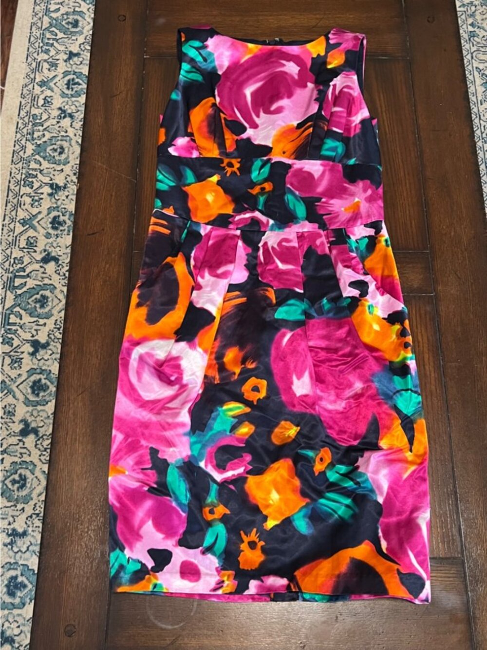 St. John Floral Dress Watercolor Sleeveless Pencil Sheath Lined Silk Pockets 6 - Picture 7 of 14